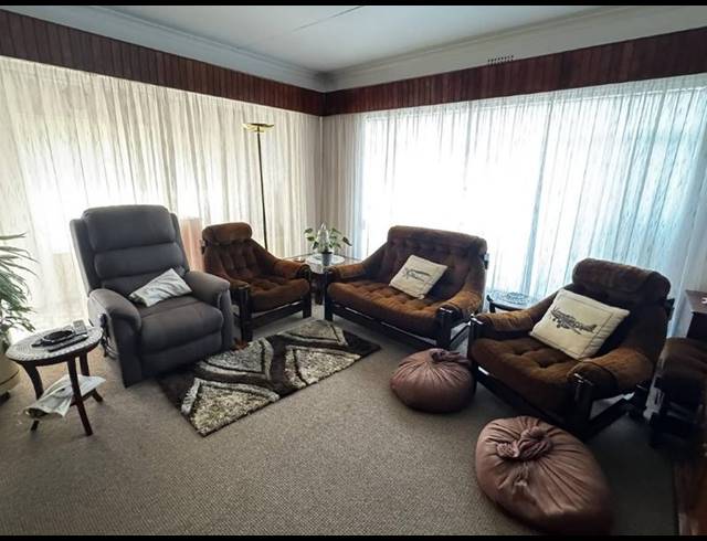 4 BEDROOM HOUSE FOR SALE IN EDLEEN